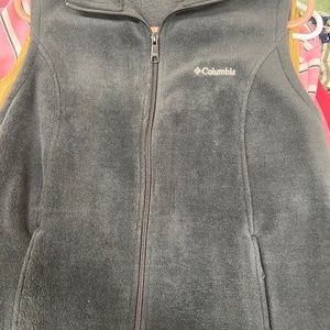 Black Columbia women’s medium vest